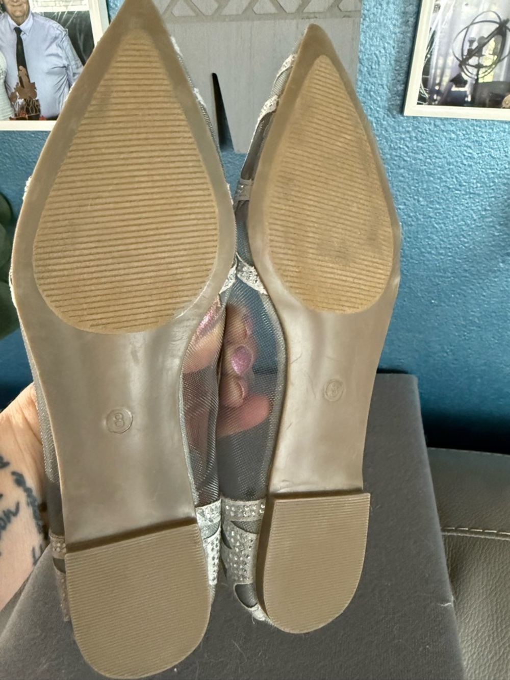 Women's Silver Pointed-Toe Mesh Flats. Size 8 - Picture 3 of 7